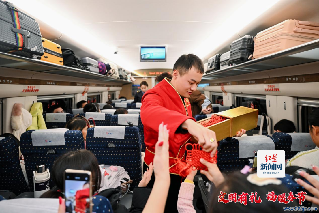 情满回家路 春运首日好意思丽相伴福分相随960